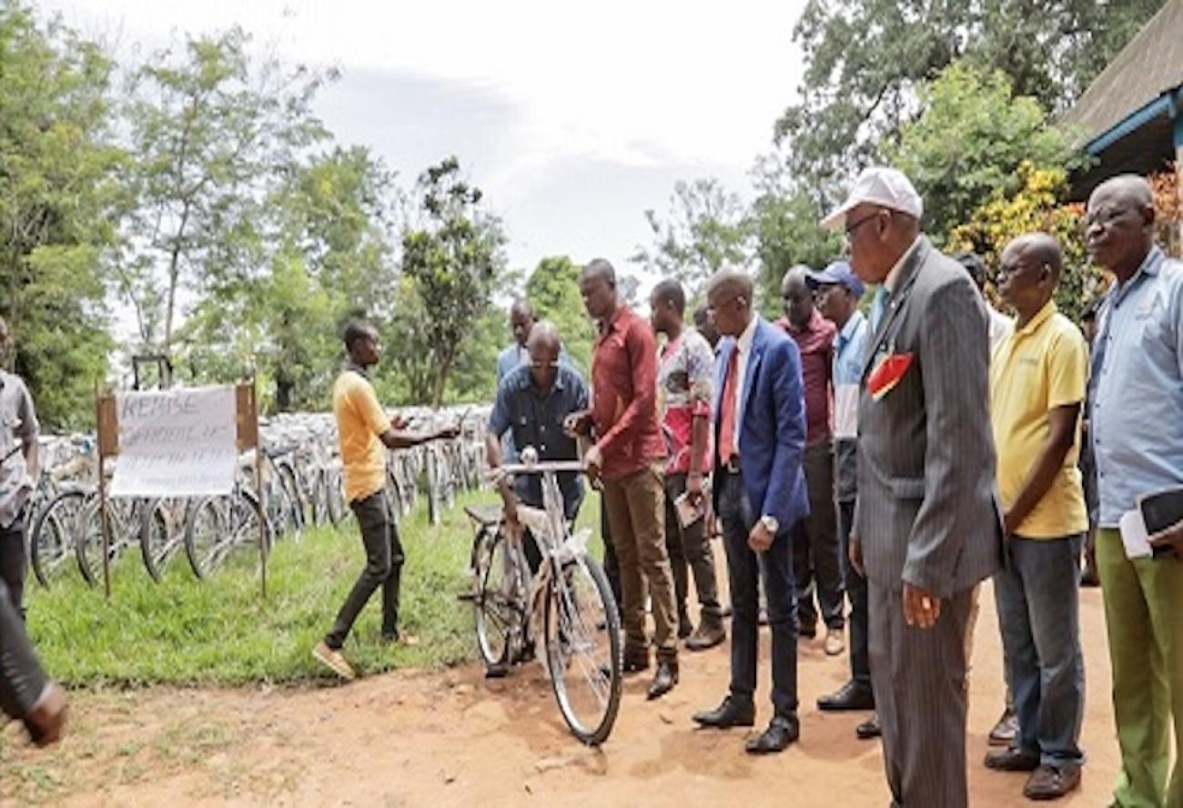 255 vélos ont été distribués en appui au Programme Intégré de Réhabilitation de l’Agriculture dans la province du Maniema (PIRAM)